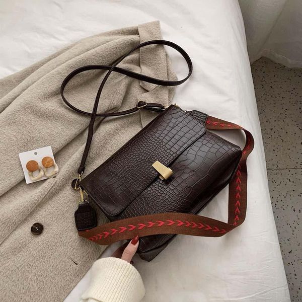 cross body likethis women tote bags 2021 fashion pu leather female designer crocodile pattern shoulder messenger hand bag
cross body likethis women tote bags 2021 fashion pu leather female designer crocodile pattern shoulder messenger hand bag