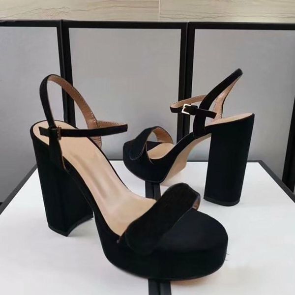 2021 st european women sandals 12 cm high-heeled fashion sandal sizes 35-41 with full packing quality, Black
2021 st european women sandals 12 cm high-heeled fashion sandal sizes 35-41 with full packing quality, Black