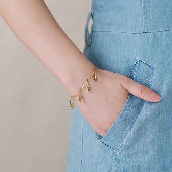 link, chain rhinestone bracelet sparkling stainless steel leaf for women golden personality hip hop metal accessories jewelry, Black
link, chain rhinestone bracelet sparkling stainless steel leaf for women golden personality hip hop metal accessories jewelry, Black