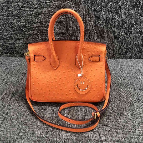 review the essence of s for new and old fans welfare ostrich grain cow leather women's portable shoulder bag
review the essence of s for new and old fans welfare ostrich grain cow leather women's portable shoulder bag