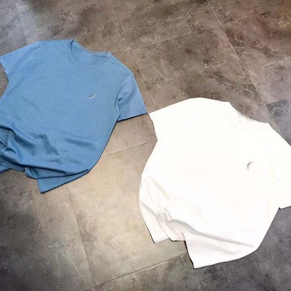 high version spring and summer ap shoulder plastic small leather t-shirt camouflage label round neck couple casual short sleeve white
high version spring and summer ap shoulder plastic small leather t-shirt camouflage label round neck couple casual short sleeve white