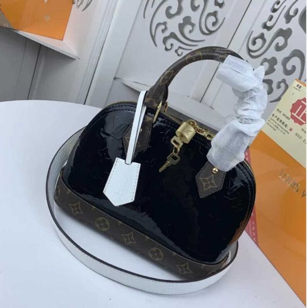 body brand designer luxury urban original single m53152 cross m44389 m91606 the new handbags iconic totes handles shoulder bags bag clut
body brand designer luxury urban original single m53152 cross m44389 m91606 the new handbags iconic totes handles shoulder bags bag clut