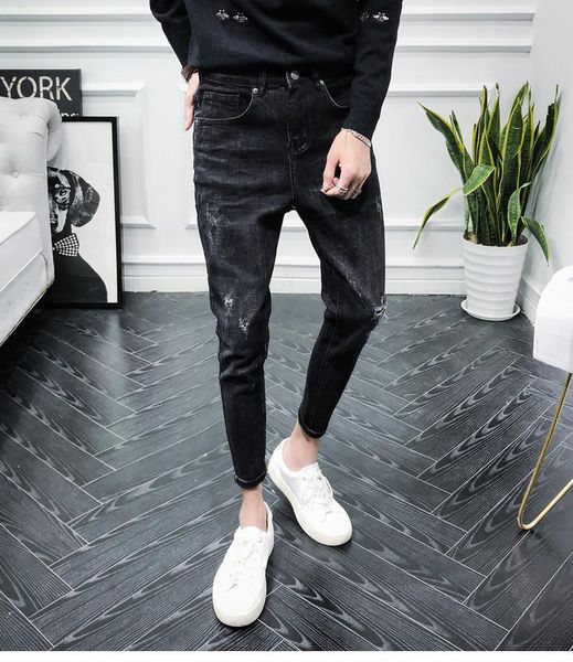 men's jeans autumn 2021 students black ripped denim slim feet pants korean all-match thin teenagers pencil trousers, Blue
men's jeans autumn 2021 students black ripped denim slim feet pants korean all-match thin teenagers pencil trousers, Blue