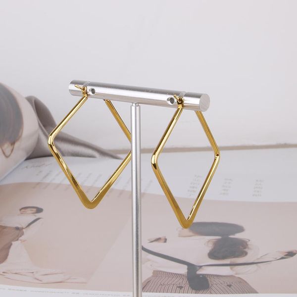 hoop & huggie stainless steel square earring for women gold color simple classic ladies ear accessories party fashion jewelry e0163, Golden;silver
hoop & huggie stainless steel square earring for women gold color simple classic ladies ear accessories party fashion jewelry e0163, Golden;silver