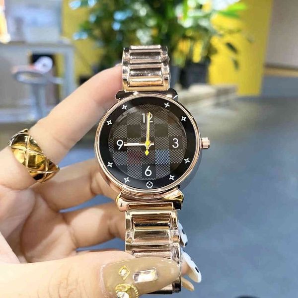 2021 three pin series quartz watch designer wristwatch luxury men l v watches fashion steel straps, Slivery;brown
2021 three pin series quartz watch designer wristwatch luxury men l v watches fashion steel straps, Slivery;brown