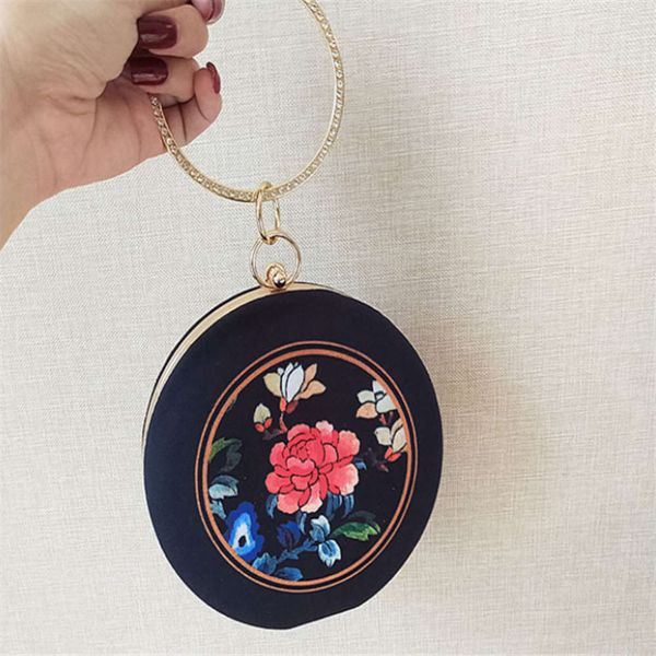 fashionautumn and winter cheongsam flower 2021 new flannel dinner hand small round one shoulder hanfu bag girl
fashionautumn and winter cheongsam flower 2021 new flannel dinner hand small round one shoulder hanfu bag girl