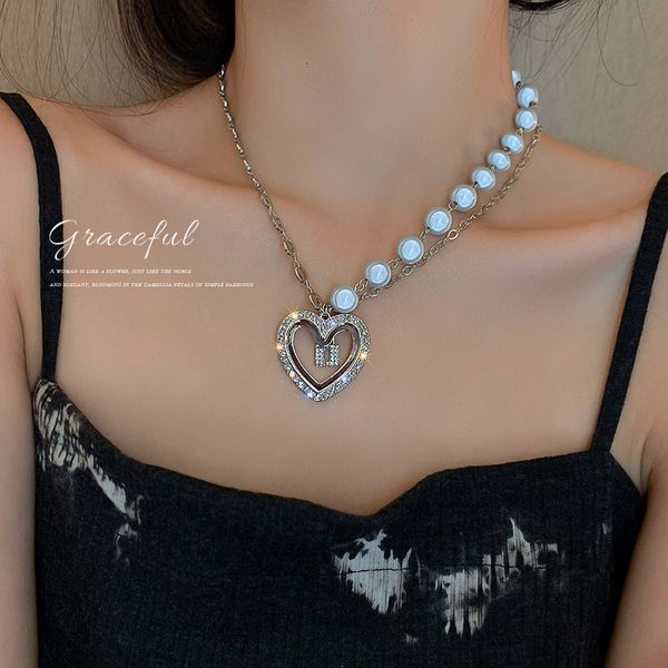 designer necklace luxury chain diamond inlaid reflective pearl hollowed out love temperament minority indifference wind clavicle net red hip, Silver
designer necklace luxury chain diamond inlaid reflective pearl hollowed out love temperament minority indifference wind clavicle net red hip, Silver