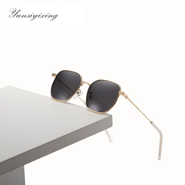 sunglasses metalfashion muiticolor polarized stylish men/women sun glasses exellent quality 100% uv eyewear protection, White;black
sunglasses metalfashion muiticolor polarized stylish men/women sun glasses exellent quality 100% uv eyewear protection, White;black