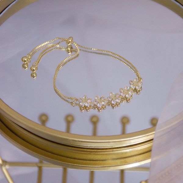 korea east gate exquisite 14k gold-plated flower micro inlaid zircon snake bone chain simple ins adjustable bracelet, Black
korea east gate exquisite 14k gold-plated flower micro inlaid zircon snake bone chain simple ins adjustable bracelet, Black
