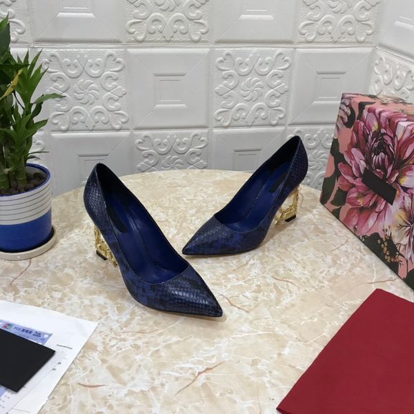 new women's shoes designer fashion luxury pointed high heel single shoelace shoe box, Red;white
new women's shoes designer fashion luxury pointed high heel single shoelace shoe box, Red;white