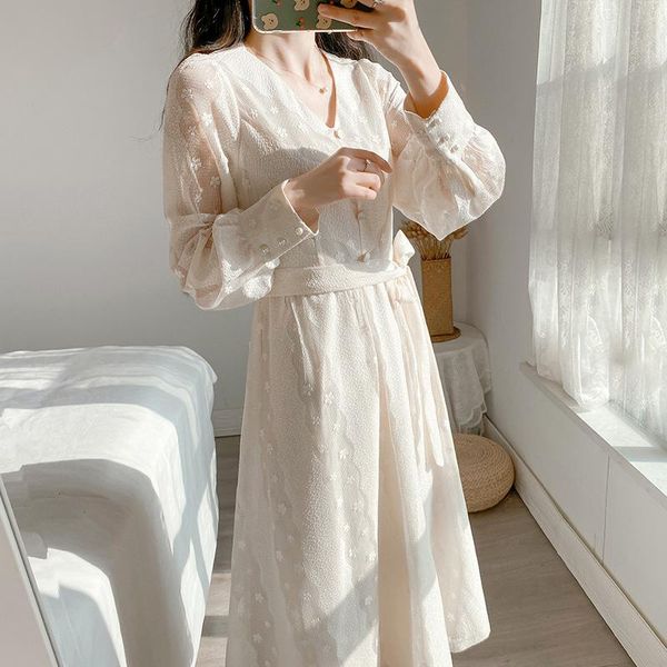 casual dresses sweet lace embroidery dress women long sleeve vintage elegant female 2021 autumn bow up design korean, Black;gray
casual dresses sweet lace embroidery dress women long sleeve vintage elegant female 2021 autumn bow up design korean, Black;gray