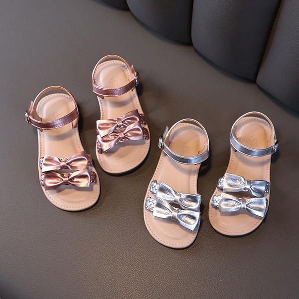 flat shoes girls sandals 2021 summer children soft soled antiskid beach bowknot princess baby girl 2 years, Black;grey
flat shoes girls sandals 2021 summer children soft soled antiskid beach bowknot princess baby girl 2 years, Black;grey