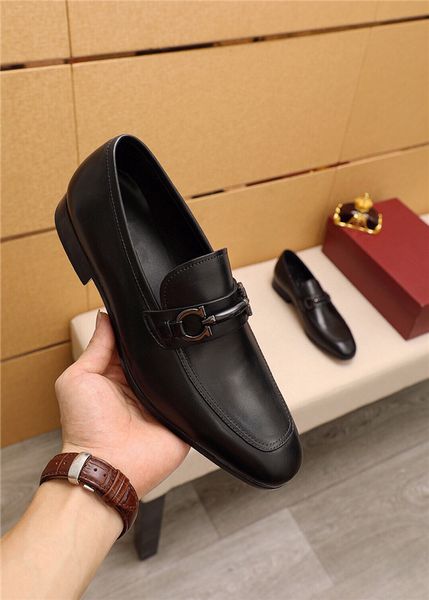 men leather shoes men designers dress shoe formal wedding party shoes for men retro brogue shoes luxury brands men's oxfords, Black
men leather shoes men designers dress shoe formal wedding party shoes for men retro brogue shoes luxury brands men's oxfords, Black