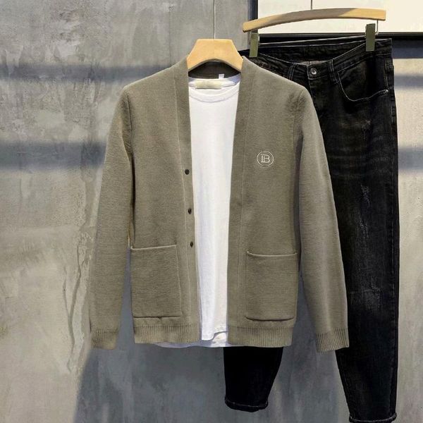 men's sweaters lapel trend spring and autumn cardigan korean style simple knitted sweater v-neck casual jacket, White;black
men's sweaters lapel trend spring and autumn cardigan korean style simple knitted sweater v-neck casual jacket, White;black