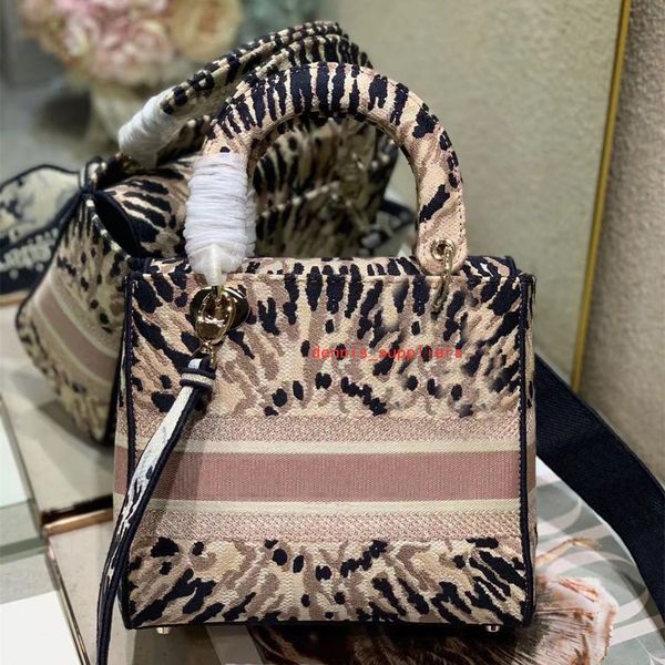 fashion ladies d-lite bag multicolor embroidery book tote women handbag totes bags reversible embroidered shoulder strap
fashion ladies d-lite bag multicolor embroidery book tote women handbag totes bags reversible embroidered shoulder strap