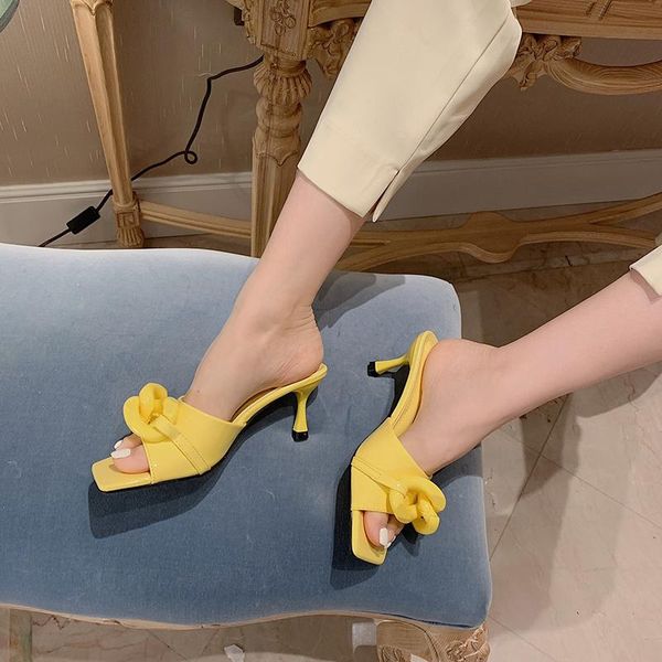 slippers summer women metal chain candy color open toe sandals slides thin high heels green/black/yellow/white/blue 2021
slippers summer women metal chain candy color open toe sandals slides thin high heels green/black/yellow/white/blue 2021