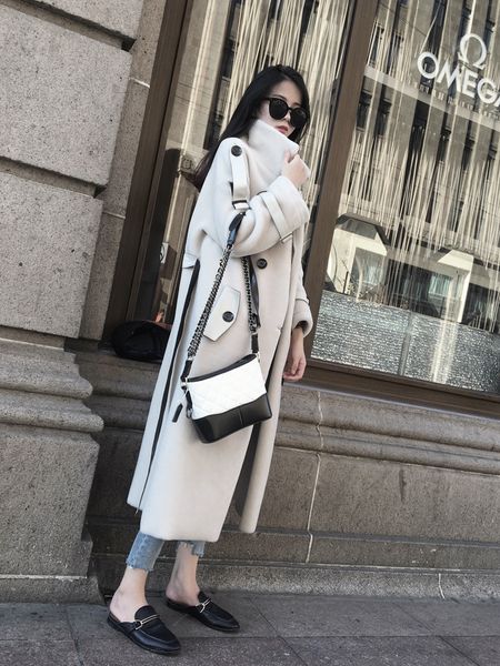 2021 women new autumn winter real coat natural sheep shearing jacket female thicken warm lambswool fur outerwear l86846d7, Black
2021 women new autumn winter real coat natural sheep shearing jacket female thicken warm lambswool fur outerwear l86846d7, Black