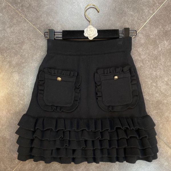 2021 spring new arrivals knitted high waist elastic border wavy pocket elegant vintage skirt ob5i, Black
2021 spring new arrivals knitted high waist elastic border wavy pocket elegant vintage skirt ob5i, Black