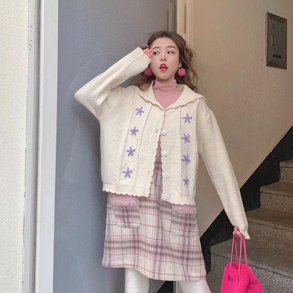 women's sweaters autumn coat women 2021 vintage embroidery flower elegant cardigans japanese sweet cute preppy style knitted outerwear, White;black
women's sweaters autumn coat women 2021 vintage embroidery flower elegant cardigans japanese sweet cute preppy style knitted outerwear, White;black