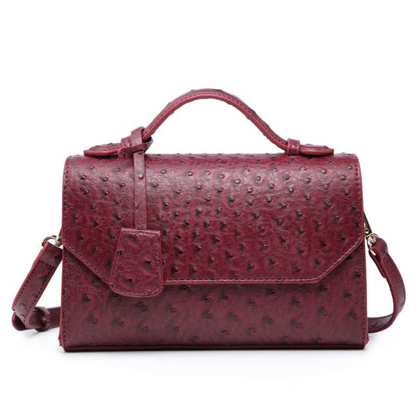 2021 summer fashion ostrich pattern mini handbag trend messenger shoulder bag
2021 summer fashion ostrich pattern mini handbag trend messenger shoulder bag