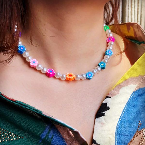 chokers 2021 soft pottery flower imitation pearl choker necklace for women fashion bohemian simulated bead collier party gift, Golden;silver
chokers 2021 soft pottery flower imitation pearl choker necklace for women fashion bohemian simulated bead collier party gift, Golden;silver