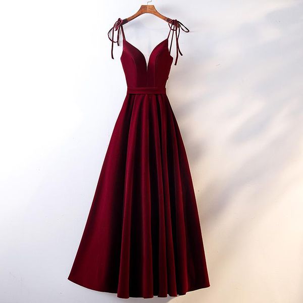 party dresses banquet evening dress female 2021 style v-neck sleeveless spaghetti strap floor length prom, White;black
party dresses banquet evening dress female 2021 style v-neck sleeveless spaghetti strap floor length prom, White;black