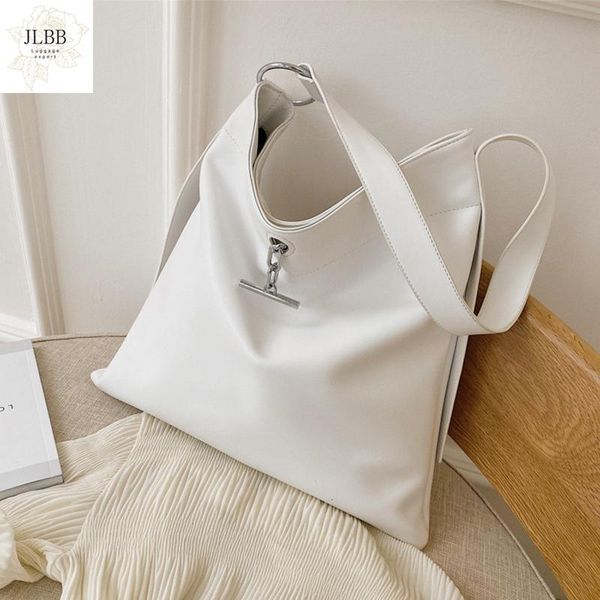 shoulder bags fashion pu solid color women's large capacity chain buckle messenger bag ladies commuter purses and handbags 2021
shoulder bags fashion pu solid color women's large capacity chain buckle messenger bag ladies commuter purses and handbags 2021