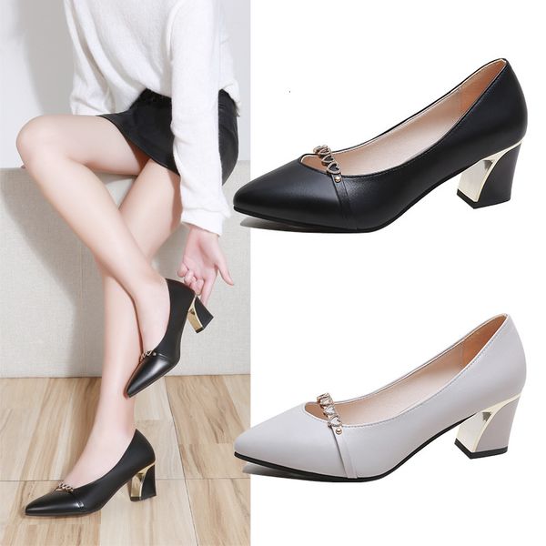 single mode female version everyday shallow mouth retro shoes thick pointing toe heels h67c, Black
single mode female version everyday shallow mouth retro shoes thick pointing toe heels h67c, Black