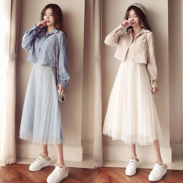 women's tracksuits women 2021 spring autumn fashion 2pcs set female elegant square collar casual short jacket + mesh sling dress 2 piec, Gray
women's tracksuits women 2021 spring autumn fashion 2pcs set female elegant square collar casual short jacket + mesh sling dress 2 piec, Gray