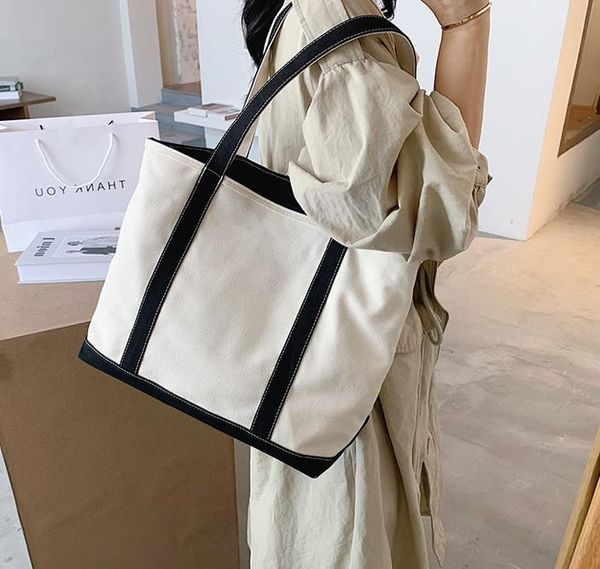 2021 new fashion shoulder bag trendy commuter large-capacity female bag canvas bag handbag
2021 new fashion shoulder bag trendy commuter large-capacity female bag canvas bag handbag