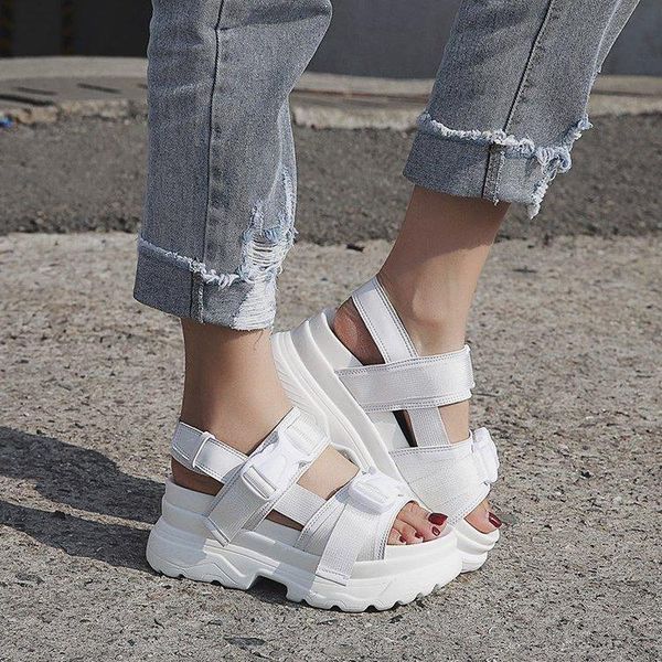 new style korean port-style retro-style chic shoes. 2021 platform shoes, thick bottom sandal, summer shoes women sandals, Black
new style korean port-style retro-style chic shoes. 2021 platform shoes, thick bottom sandal, summer shoes women sandals, Black