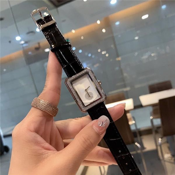 wristwatches brand c rectangle quartz watches 316l stainless case genuine leather stripe wrist match dress ol female, Slivery;brown
wristwatches brand c rectangle quartz watches 316l stainless case genuine leather stripe wrist match dress ol female, Slivery;brown