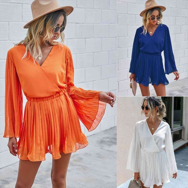 spring and autumn fashion design womens romper feeling pleated conjoined shorts v neck high waist solid color, Black;white
spring and autumn fashion design womens romper feeling pleated conjoined shorts v neck high waist solid color, Black;white