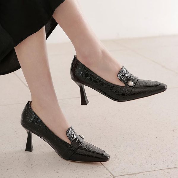 dress shoes 2021 elegant women casual loafers spring autumn square shallow mouth ladies single plus size 34-43, Black
dress shoes 2021 elegant women casual loafers spring autumn square shallow mouth ladies single plus size 34-43, Black
