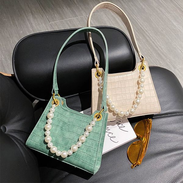 new 2020 women pu leather mini handbag retro alligator pattern pearl chain female shoulder bag solid color bolsa mujer zd1625
new 2020 women pu leather mini handbag retro alligator pattern pearl chain female shoulder bag solid color bolsa mujer zd1625
