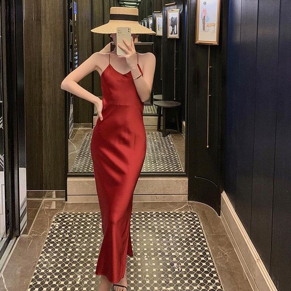 casual dresses women satin v neck dress red straight party elegant female summer spaghetti strap 2021, Black;gray
casual dresses women satin v neck dress red straight party elegant female summer spaghetti strap 2021, Black;gray