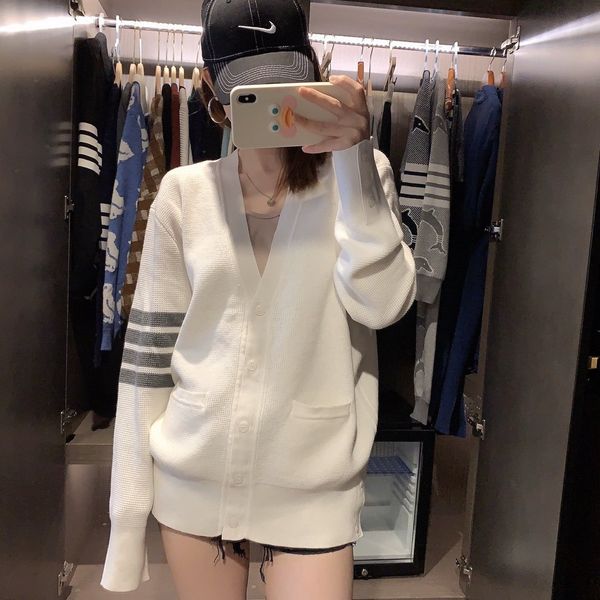 1306tb waffle loose medium length wool cardigan fashion with tb sweater coat for women, White;black
1306tb waffle loose medium length wool cardigan fashion with tb sweater coat for women, White;black