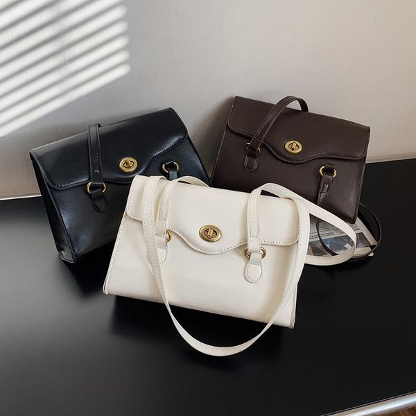 cross body soft pu leather women underarm bag retro solid color ladies flap fashion designer large capacity shoulder bags
cross body soft pu leather women underarm bag retro solid color ladies flap fashion designer large capacity shoulder bags