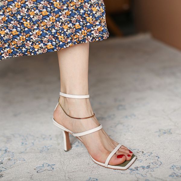826-11 one line sandals sandals with thin heel, fairy style, simple chain decoration, strap open toe square head high heels 6csm, Black
826-11 one line sandals sandals with thin heel, fairy style, simple chain decoration, strap open toe square head high heels 6csm, Black