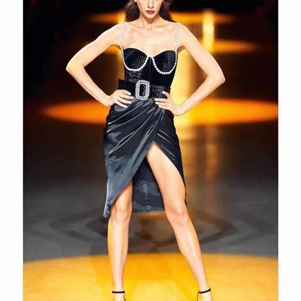 casual dresses autumn fashion women runway straps backless knee length diamonds sashes split black evening party dress vestio, Black;gray
casual dresses autumn fashion women runway straps backless knee length diamonds sashes split black evening party dress vestio, Black;gray