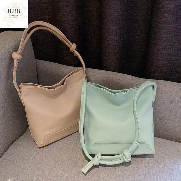 shoulder bags designer women's handbag pu leather crossbody for women 2021 fashion solid color luxury bag female handbags
shoulder bags designer women's handbag pu leather crossbody for women 2021 fashion solid color luxury bag female handbags