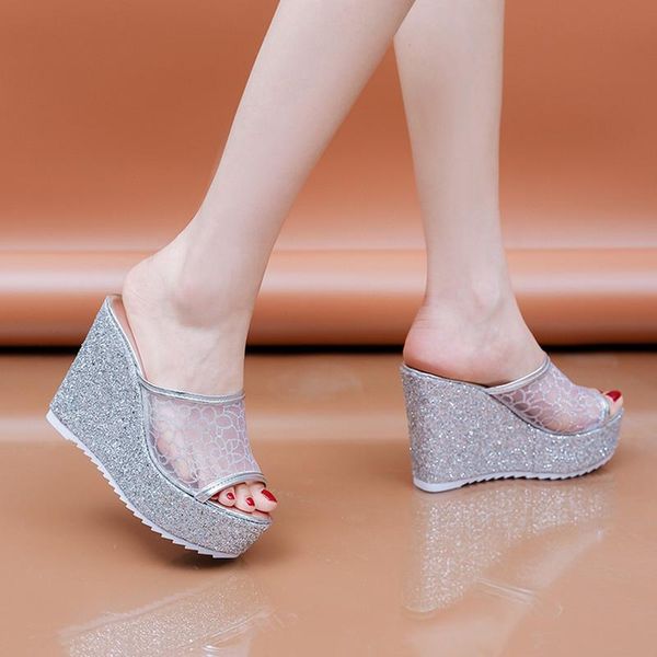 slippers mesh solid color simple slope with waterproof platform ladies summer trend non-slip wear-resistant beach shoes., Black
slippers mesh solid color simple slope with waterproof platform ladies summer trend non-slip wear-resistant beach shoes., Black