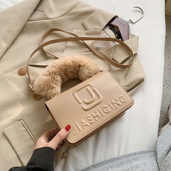 hbp autumn and winter new 2021 one shoulder simple small square slanting fashion portable women's bag
hbp autumn and winter new 2021 one shoulder simple small square slanting fashion portable women's bag