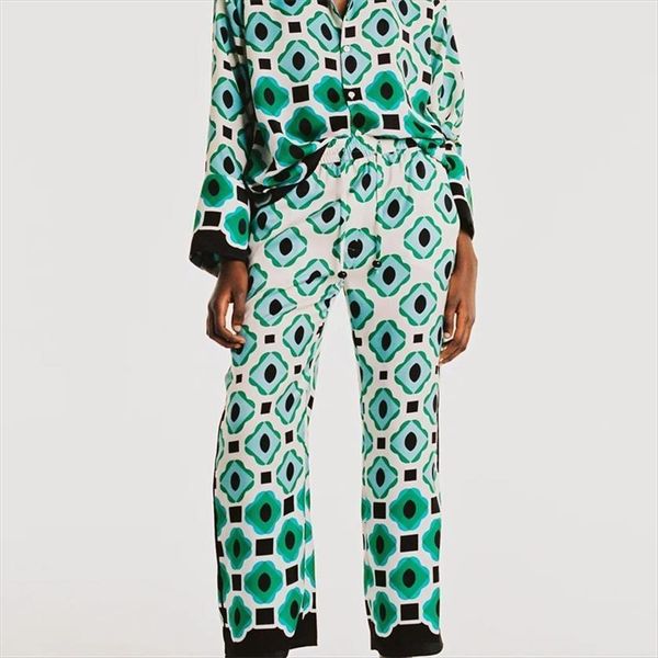 trousers fashion geometric graphic print women capri y2k retro drawstring side pockets silk high waist pants for, Black;white
trousers fashion geometric graphic print women capri y2k retro drawstring side pockets silk high waist pants for, Black;white