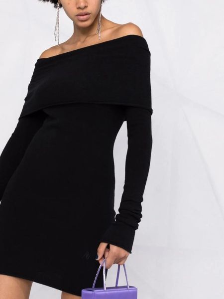 casual dresses 2021 fashion classic solid color black off the shoulder long sleeve knitted slim mini dress women for, Black;gray
casual dresses 2021 fashion classic solid color black off the shoulder long sleeve knitted slim mini dress women for, Black;gray