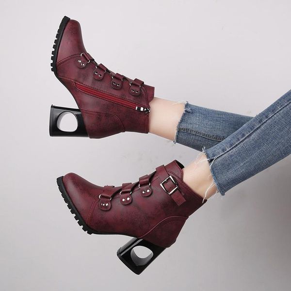 boots plus size 34-43 fashion metal buckle high heels women autumn winter leather ankle fretwork motorcycle, Black
boots plus size 34-43 fashion metal buckle high heels women autumn winter leather ankle fretwork motorcycle, Black