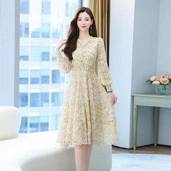casual dresses women's clothing v-neck long sleeves dress french design feeling small broken flower chiffon female, Black;gray
casual dresses women's clothing v-neck long sleeves dress french design feeling small broken flower chiffon female, Black;gray