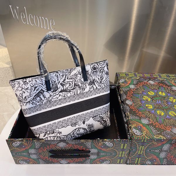 luxury original classic designed colorful flowers pattern totes bag designer handbag capacity canvas shopping bags wholesale
luxury original classic designed colorful flowers pattern totes bag designer handbag capacity canvas shopping bags wholesale