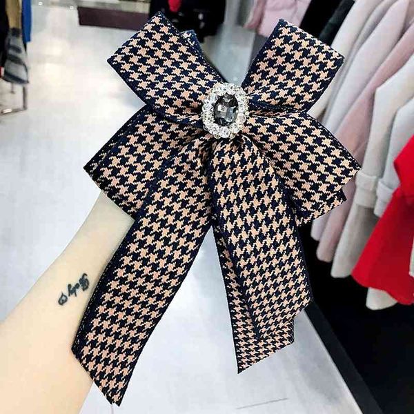 simple korean sweet houndstooth big flowers bow tie brooch for women fashion suit cloth shirt corsage jewelry collar accessories, Gray
simple korean sweet houndstooth big flowers bow tie brooch for women fashion suit cloth shirt corsage jewelry collar accessories, Gray