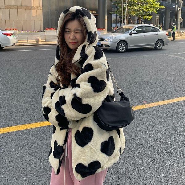 women's jackets fashion models imitation fur autumn and winter 2021 love plush jacket loose hooded padded coat, Black;brown
women's jackets fashion models imitation fur autumn and winter 2021 love plush jacket loose hooded padded coat, Black;brown